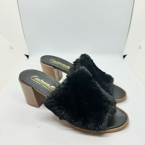 NEW L’intervalle black fur block heeled open toe sandal size 10